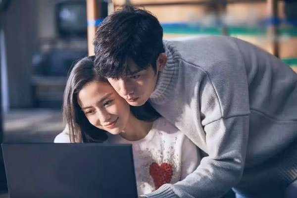 Vui vẻ khi biết vợ có bồ, câu chuyện của người chồng khiến bao người rơi nước mắt