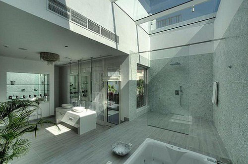 Những hình ảnh bá đạo chỉ có ở Dubai - Hình 7