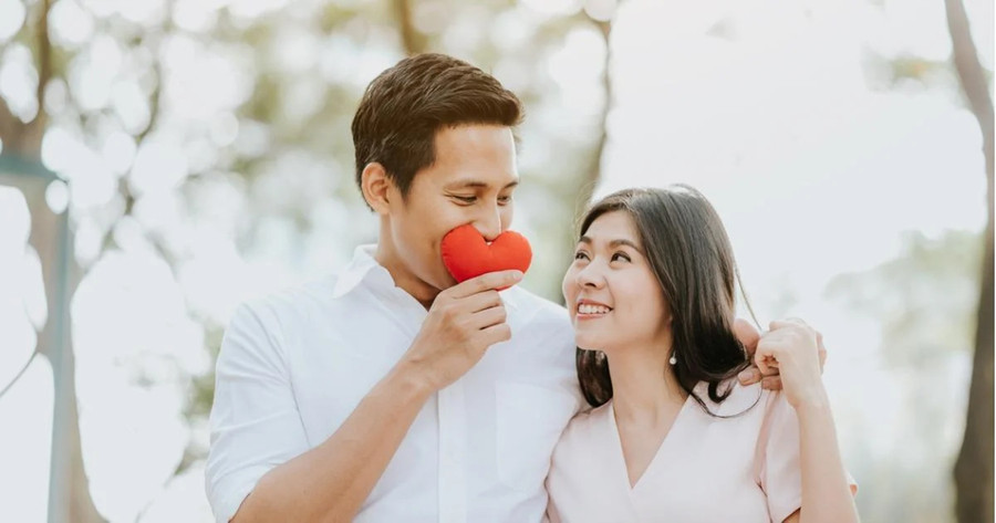 Khi ai đó hạnh phúc và yêu thương, họ thể hiện sự lấp lánh đáng chú ý đó trong đôi mắt. (Ảnh: ITN).