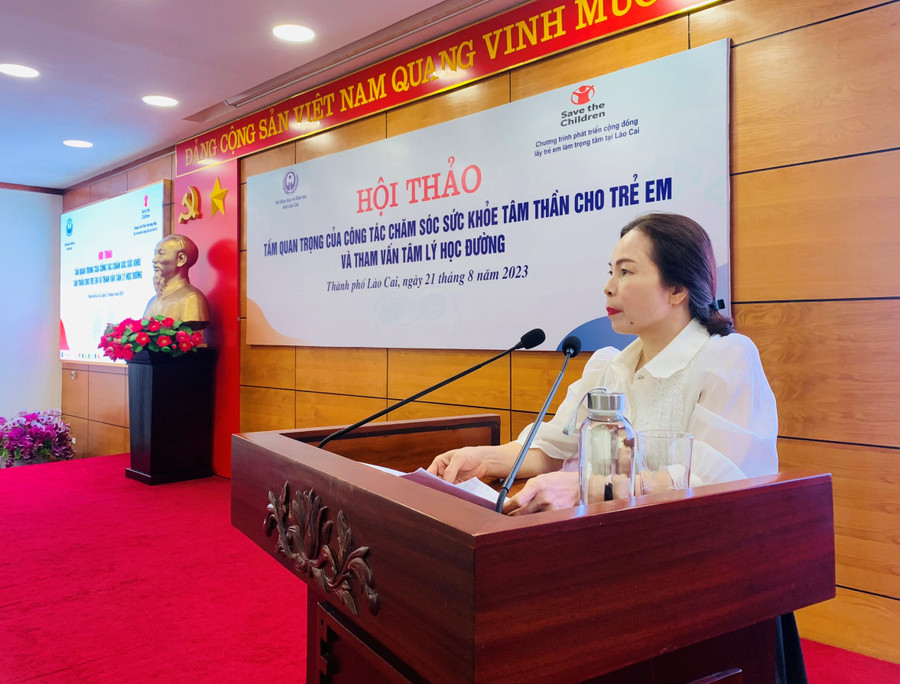 Bà Dương Bích Nguyệt phát biểu tại Hội thảo. Bà Dương Bích Nguyệt phát biểu tại Hội thảo.