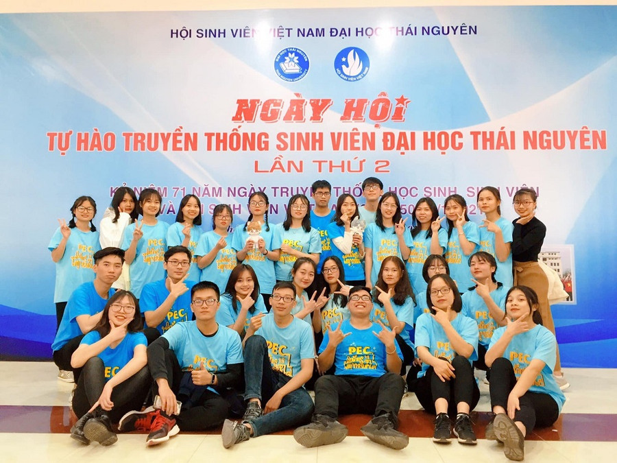 CLB Tiếng anh - Trường Đại học Y - Dược