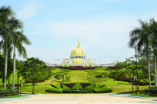 Cung điện hoàng gia.