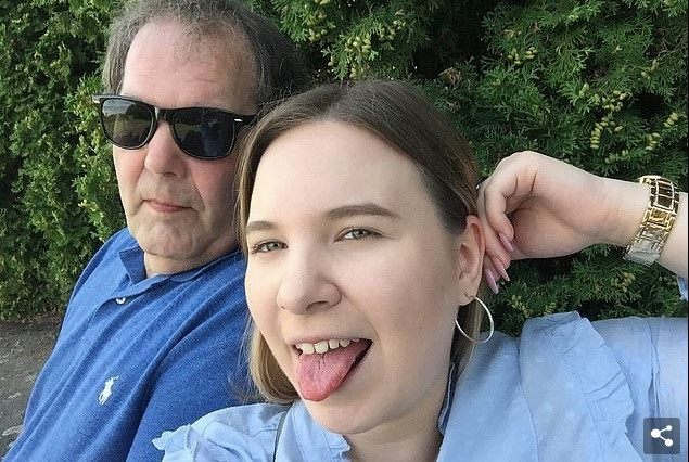 Kỳ lạ nữ sinh chết mê người đàn ông hơn 42 tuổi