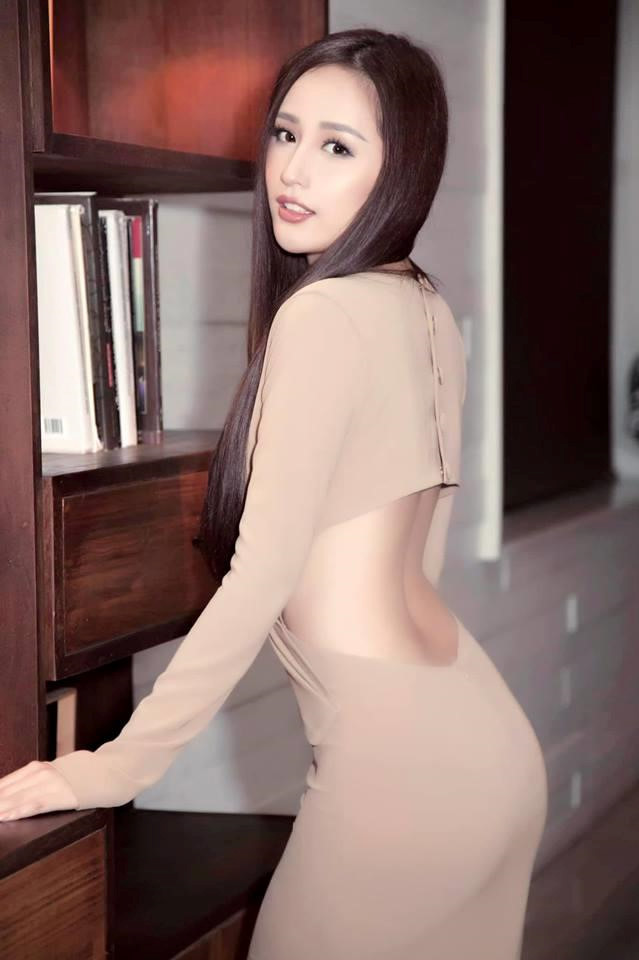 Loat trang phuc goi cam ton hinh the cua Hoa hau Mai Phuong Thuy hinh anh 6 