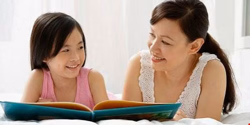 Trao đổi với con chuyện “khó nói”