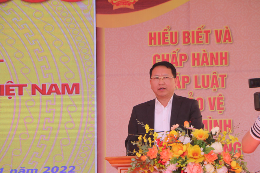 Ông Trần Văn Đạt - Quyền Vụ trưởng Vụ Pháp chế, Bộ Giáo dục và Đào tạo chia sẻ ý kiến tại chương trình. Ông Trần Văn Đạt - Quyền Vụ trưởng Vụ Pháp chế, Bộ Giáo dục và Đào tạo chia sẻ ý kiến tại chương trình.