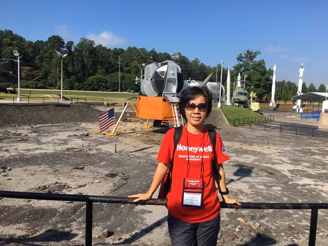 Cô Lâm Nguyễn Tường Vy