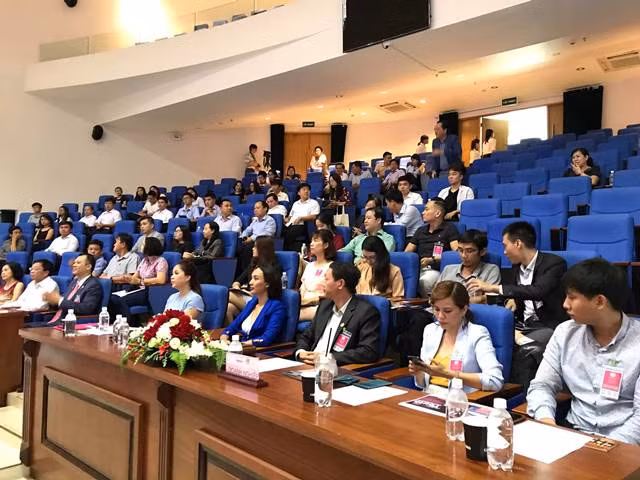 Đại diện các đơn vị, ban tổ chức tại buổi công bố Hult Prize khu vực Đông Nam Á