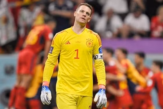 Thủ thành số 1 tuyển Đức gặp tai nạn sau World Cup, chính thức khép lại mùa giải