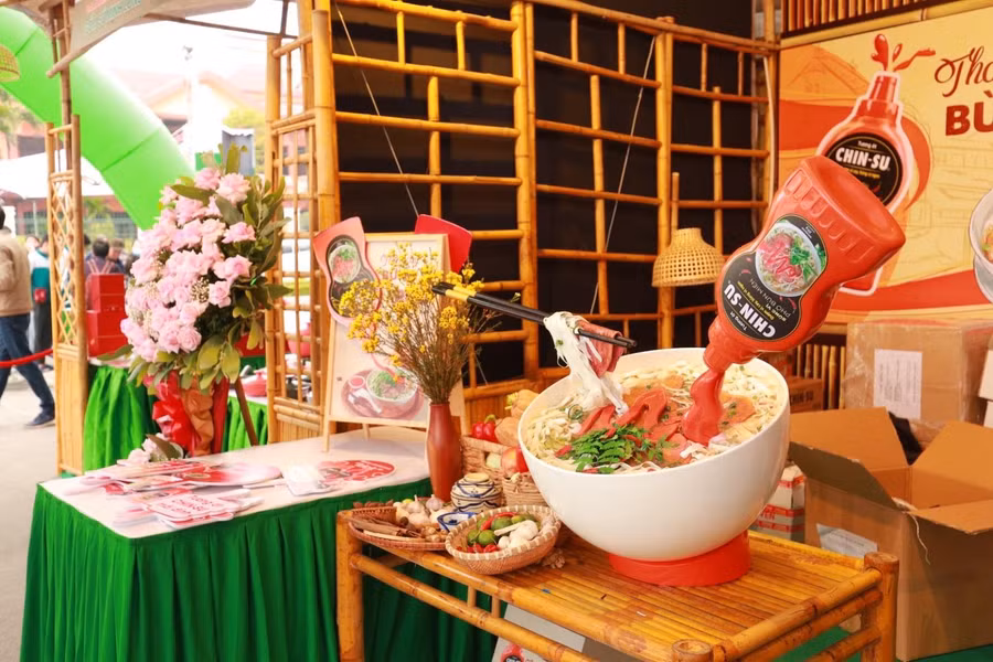 Gian hàng riêng để trưng bày tương ớt phở CHINH-SU trong Ngày của Phở.