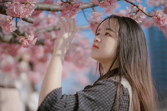 Con gái muốn hạnh phúc thì đừng cố chấp yêu người vô tâm - 2 Con gái muốn hạnh phúc thì đừng cố chấp yêu người vô tâm - 2