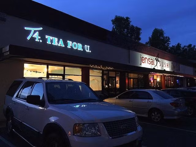 Quá thèm trà sữa, đột nhập vào tiệm để tự pha - 2