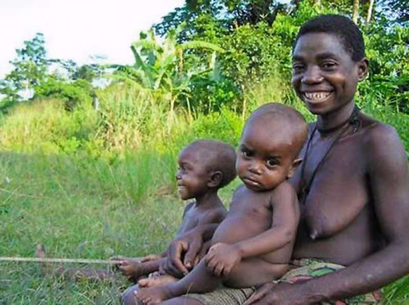 Chuyện lạ kỳ ở nơi đàn ông có bầu ngực tiết ra sữa nuôi con bú