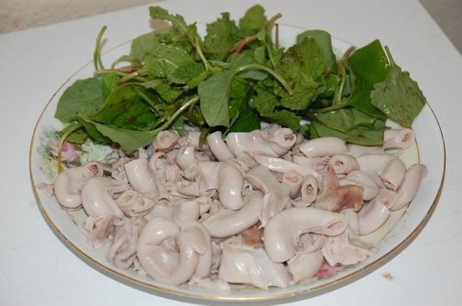 Cho thêm 1 thứ này vào nồi, lòng lợn luộc trắng giòn sần sật, ngon hơn cả ngoài hàng ảnh 2 Empty