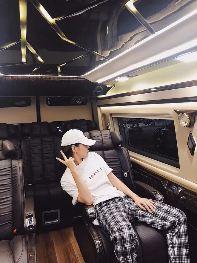 Ở tuổi 26, Chi Pu đã sở hữu khối tài sản đồ sộ như thế này! - Ảnh 7. Ở tuổi 26, Chi Pu đã sở hữu khối tài sản đồ sộ như thế này!-7