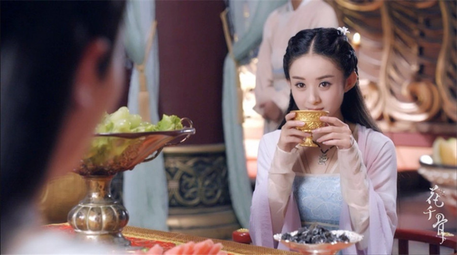 Cách lấy lại vóc dáng mi nhon, không chút mỡ thừa của bà mẹ 1 con Triệu Lệ Dĩnh ảnh 3 che-do-an-kieng-giam-can-cua-trieu-le-dinh-phunutoday-03