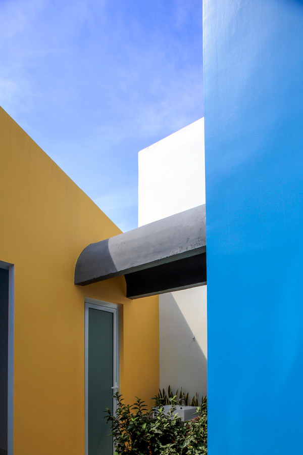 Ngôi nhà như chiếc lồng chim ở ngoại ô Sài Gòn