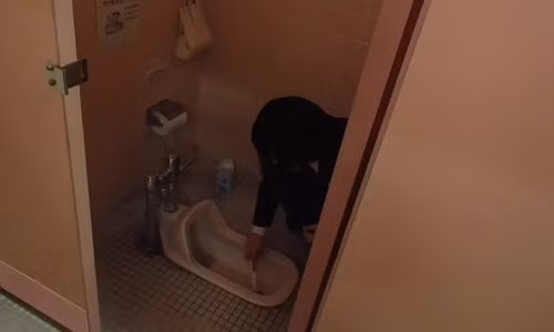 Học sinh Nhật Bản tự dọn dẹp lớp học, nhà vệ sinh hoc sinh nhat ban tu don dep lop hoc nha ve sinh