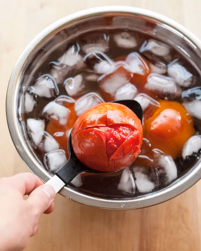 Tuyệt chiêu làm món cà chua ngon đúng chuẩn mà không phải ai cũng biết