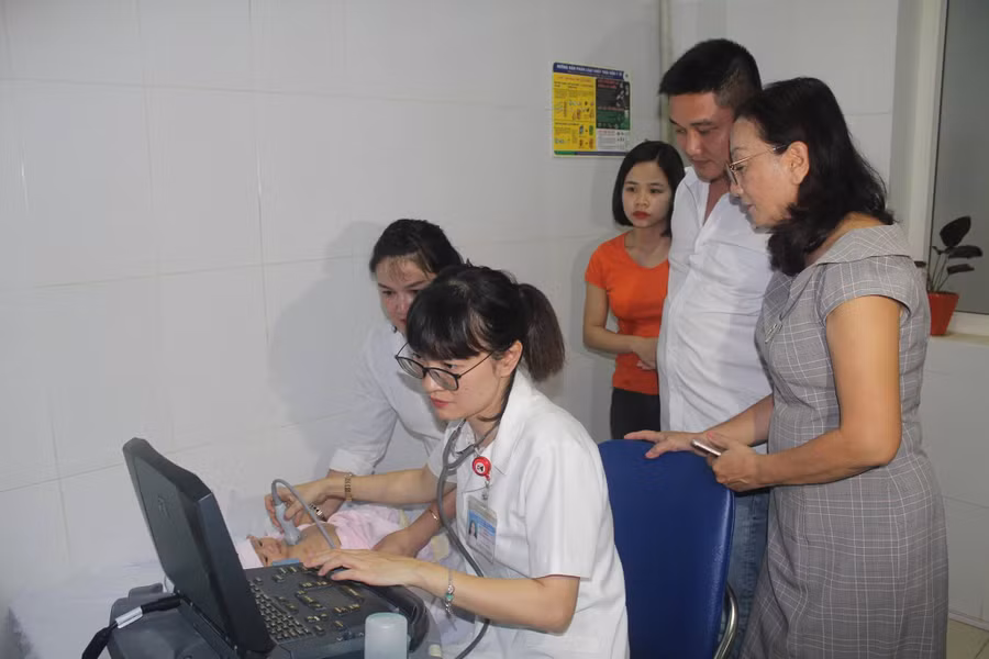 Siêu âm tim cho trẻ sơ sinh