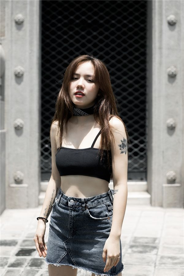 5 kiểu trang phục giúp các nàng “hack tuổi” cực hiệu quả, U30 mà vẫn trẻ trung như thời “em chưa 18“ ảnh 14 8