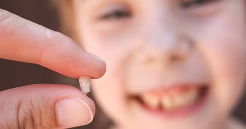 dung-vut-rang-sua-boi-chung-co-the-cuu-mang-con-ban-trong-tuong-lai-save-teeth-fi-1471498226-width500height262