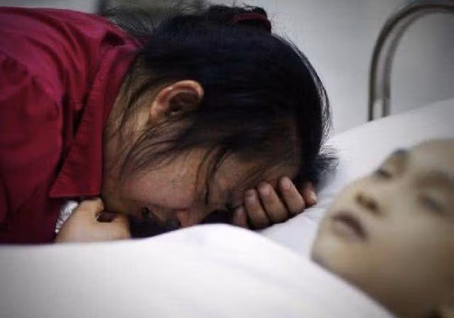 Bé 6 tuổi xuất huyết não sau cái tát của mẹ, 8 bộ phận cơ thể trẻ không được đánh - 3