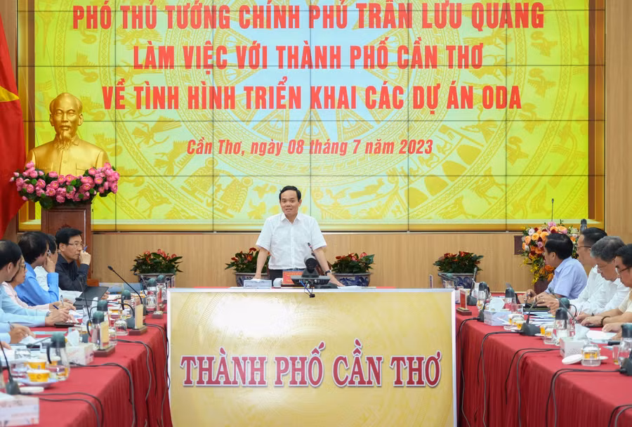 Phó Thủ tướng Chính phủ Trần Lưu Quang chủ trì làm việc về tình hình triển khai các dự án ODA trên địa bàn thành phố Cần Thơ.