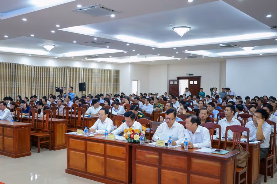 Quang cảnh hội nghị.