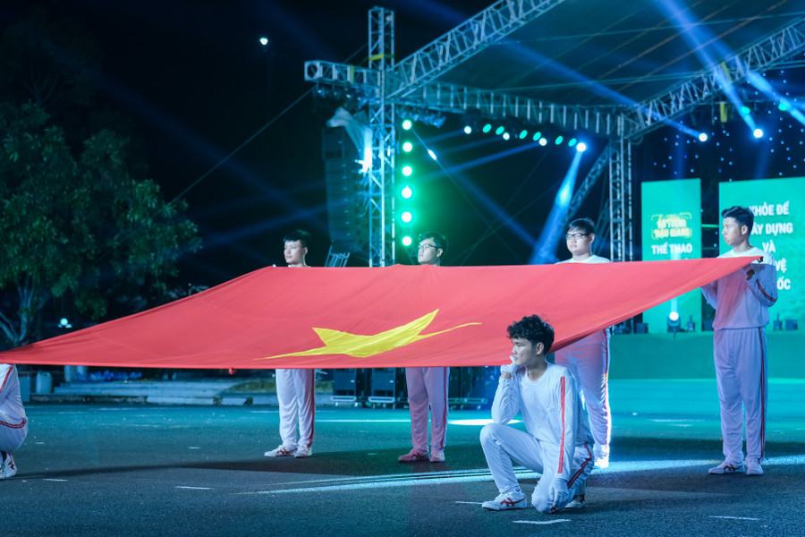 Nghi thức rước cờ Tổ quốc. Nghi thức rước cờ Tổ quốc.