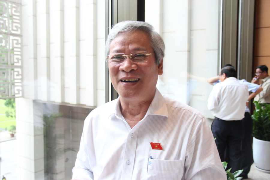 Đại biểu Lê Tuấn Tứ Đại biểu Lê Tuấn Tứ