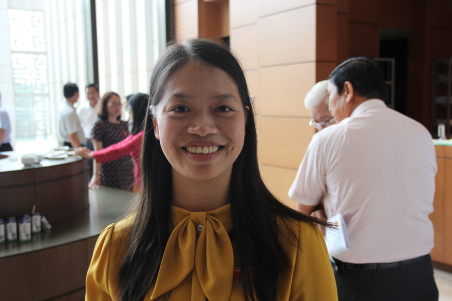 Đại biểu Đinh Thị Bình Đại biểu Đinh Thị Bình