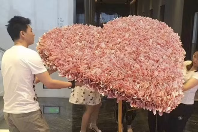 Người đàn ông lên Taobao chi 2,3 tỷ mua một thứ bất ngờ tặng bạn gái