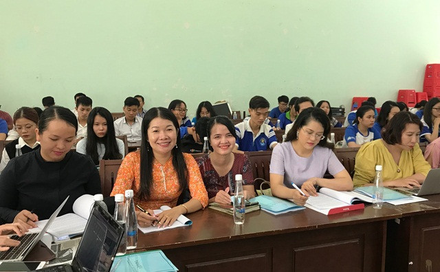 Đông đảo đại biểu là đại diện các trường ĐH-CĐ tham dự hội thảo