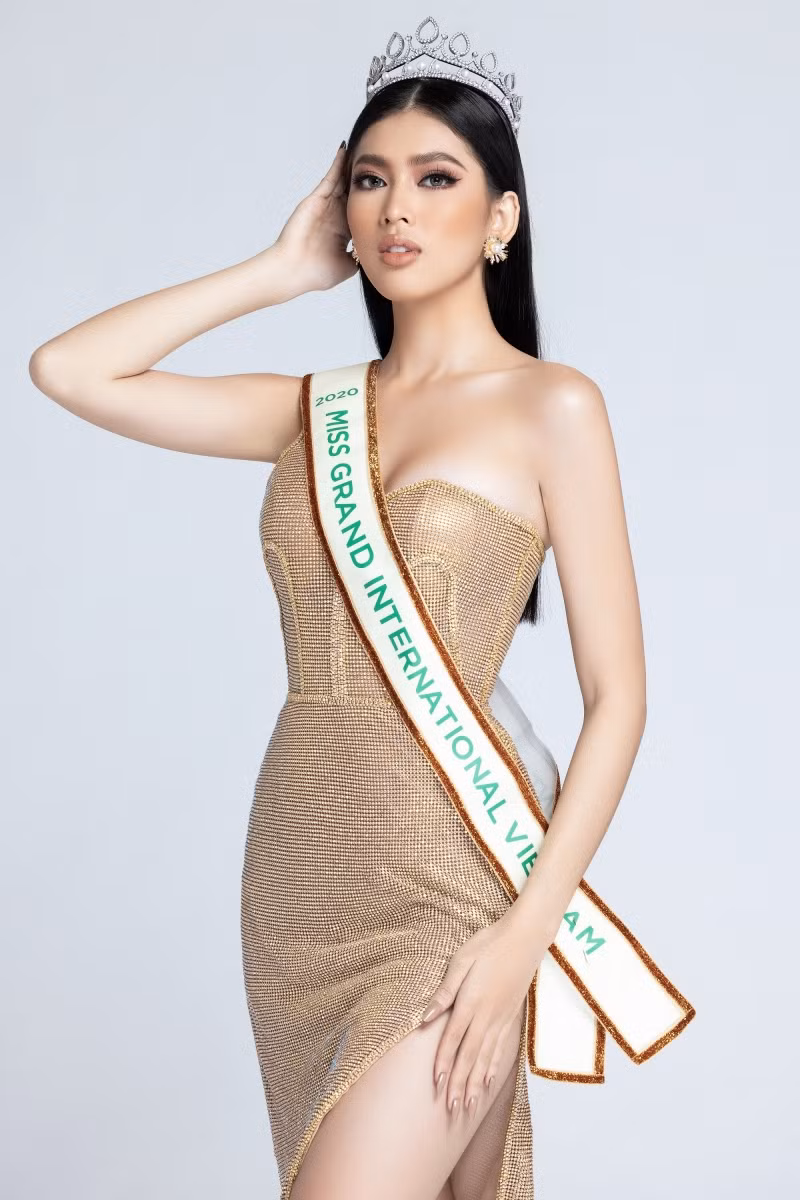 Á hậu Ngọc Thảo và "Lá Ngọc Cành Vàng" lọt top 10 Quốc phục đẹp nhất Miss Grand International 2020 ảnh 2