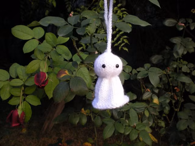 Đằng sau búp bê cầu nắng đáng yêu mà người Nhật thường treo trước hiên nhà hóa ra lại là một câu chuyện khá rùng rợn - Hình 4