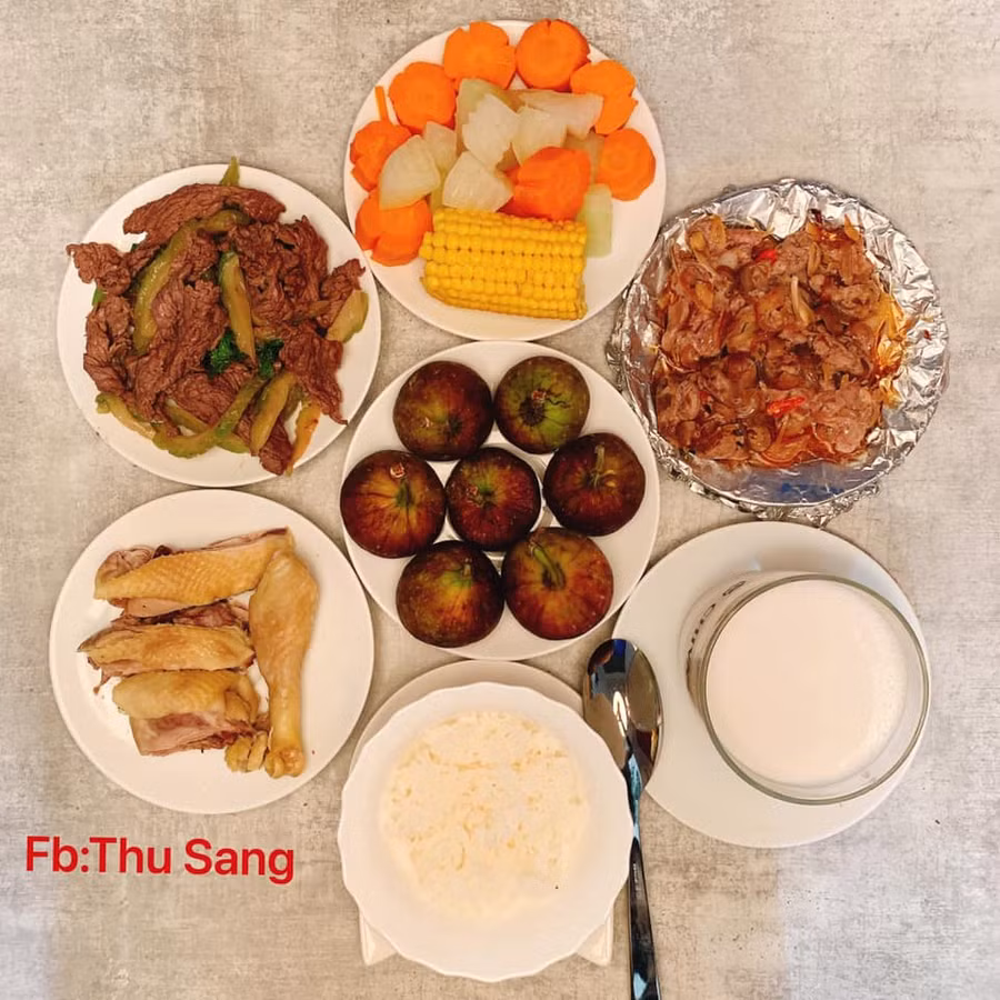 Bê hấp sả; Đùi gà luộc; Bò xào cần tây; Rau củ luộc; Sung; Sữa hạt.