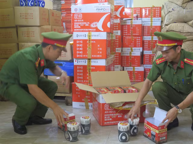 6,5 tấn bút, thước giả thương hiệu nổi tiếng bị lực lượng chức năng tỉnh Bắc Ninh thu giữ