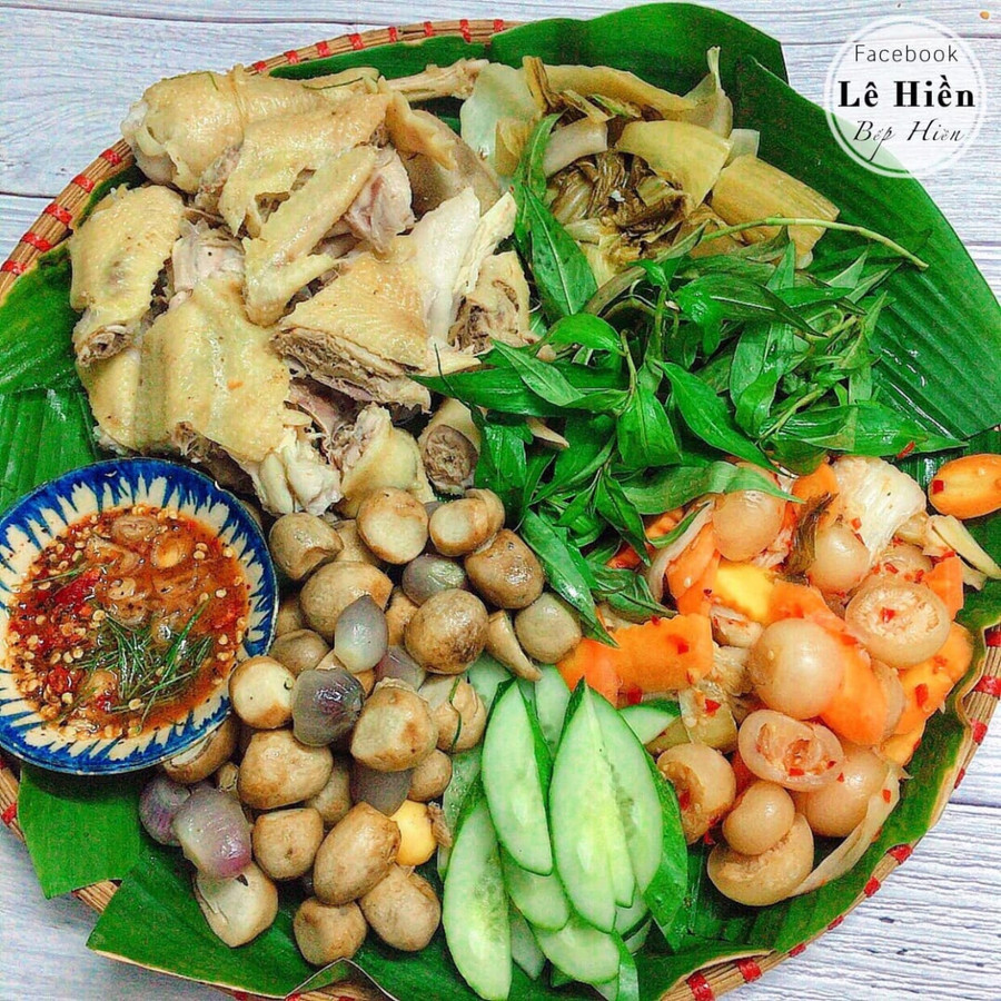 Mẹ đảm chỉ cách làm gà hấp muối bất bại, lại ngon đến lịm người ảnh 4