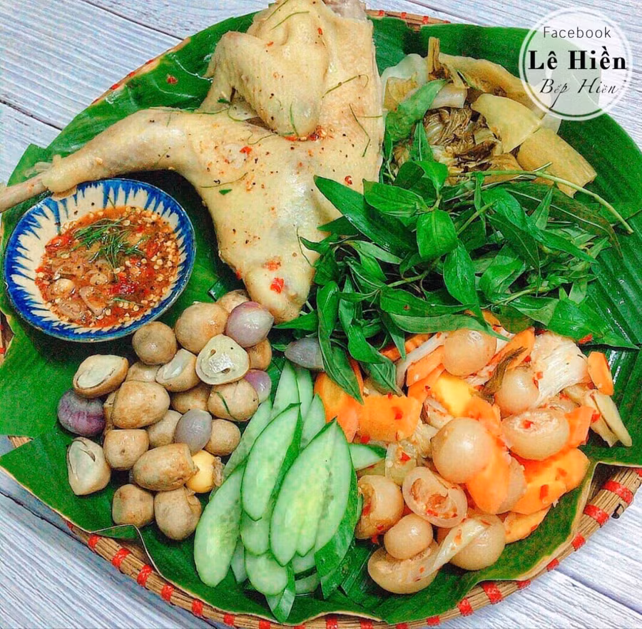 Mẹ đảm chỉ cách làm gà hấp muối bất bại, lại ngon đến lịm người 