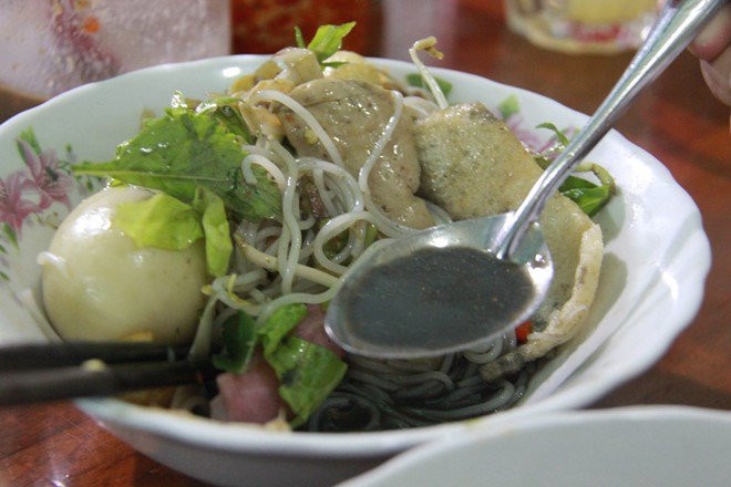 nhan mat, bit mui an thu dac san bun cua thoi cua pho nui pleiku - 6