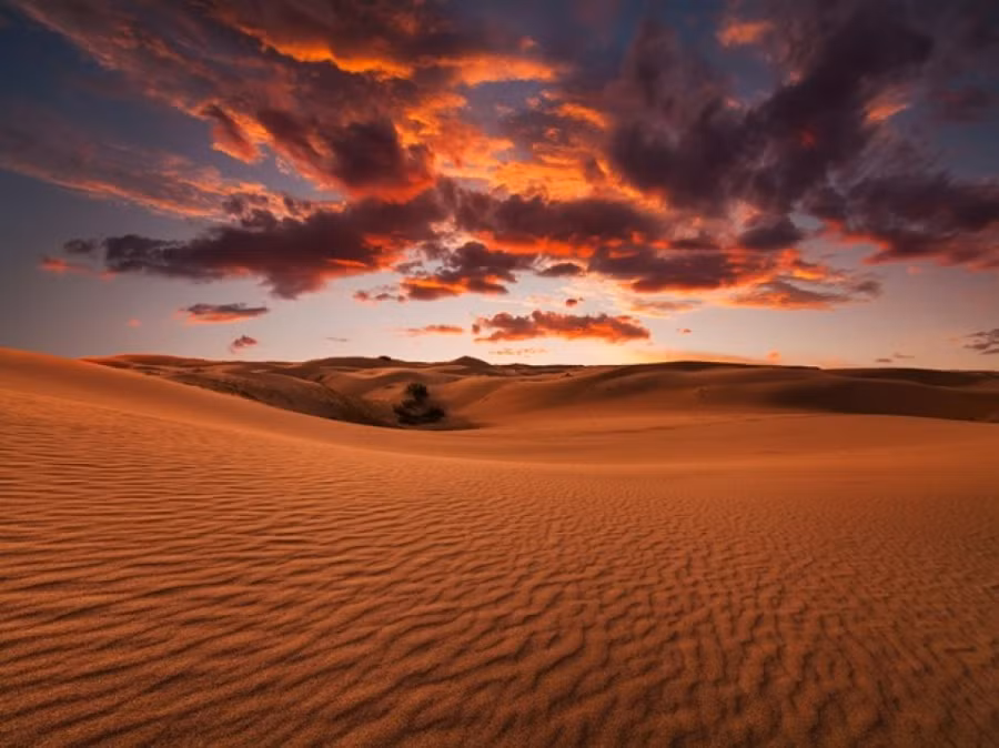 Phiền muộn phải theo chồng đến nơi hẻo lánh, người vợ bất ngờ nhận được lá thư đổi đời