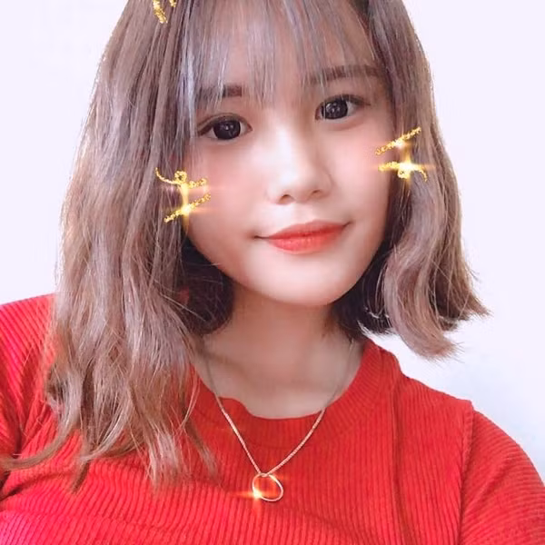 Mới ngày nào còn bé tí, con gái Hiệp Gà giờ đã ra dáng thiếu nữ với nụ cười duyên ơi là duyên