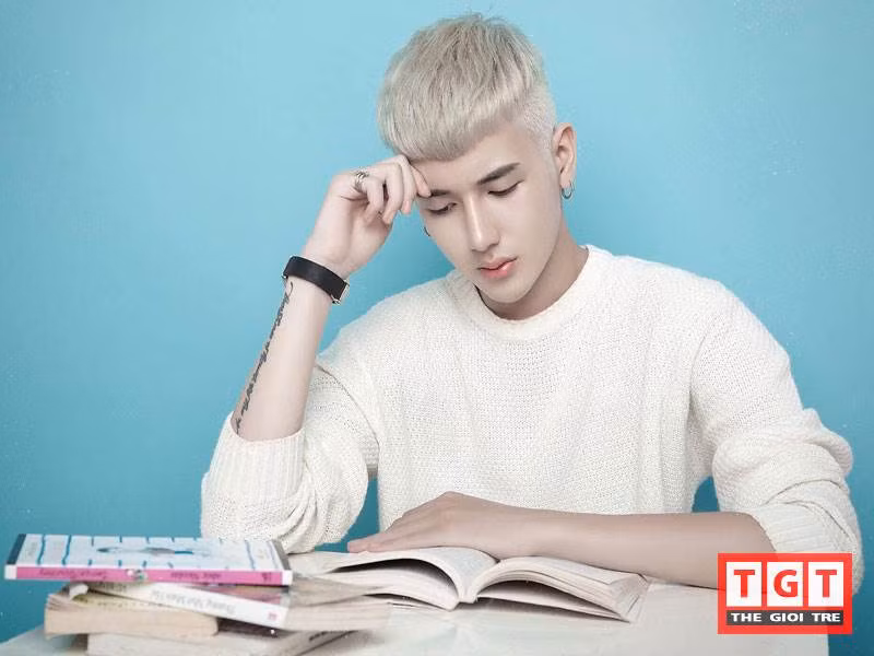 Đẹp trai như tạc tượng, 9x Hà Thành luôn bị nghi ngờ phẫu thuật thẩm mỹ ảnh 6