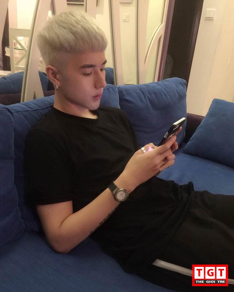 Đẹp trai như tạc tượng, 9x Hà Thành luôn bị nghi ngờ phẫu thuật thẩm mỹ ảnh 5 Đẹp trai như tạc tượng, 9x Hà Thành luôn bị nghi ngờ phẫu thuật thẩm mỹ ảnh 5