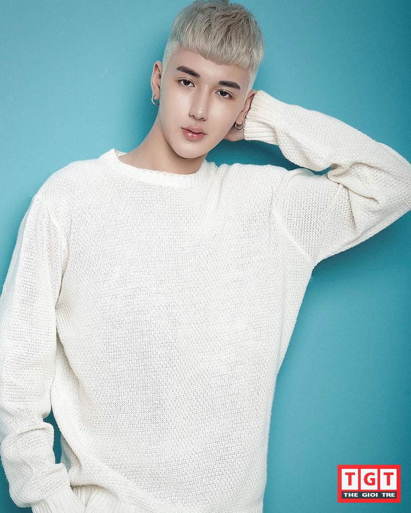 Đẹp trai như tạc tượng, 9x Hà Thành luôn bị nghi ngờ phẫu thuật thẩm mỹ ảnh 3 Đẹp trai như tạc tượng, 9x Hà Thành luôn bị nghi ngờ phẫu thuật thẩm mỹ ảnh 3