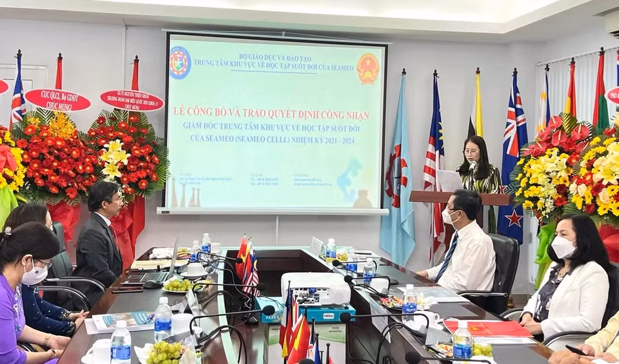 TS Lê Thị Mỹ Hà phát biểu nhận nhiệm vụ.