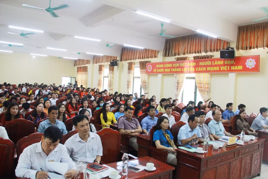 Lễ tổng kết GVDG tiểu học cấp tỉnh.