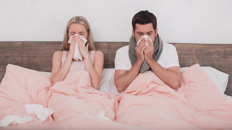 Nếu có thể, hãy ôm nhau ít nhất 8 lần mỗi ngày và đây là những gì bạn nhận được nhiều hơn cả tưởng tượng Nếu có thể, hãy ôm nhau ít nhất 8 lần mỗi ngày và đây là những gì bạn nhận được nhiều hơn cả tưởng tượng - ảnh 2