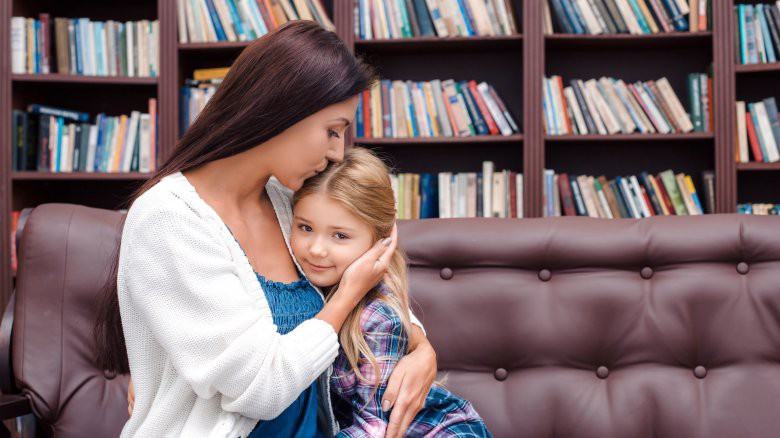 Nếu có thể, hãy ôm nhau ít nhất 8 lần mỗi ngày và đây là những gì bạn nhận được nhiều hơn cả tưởng tượng Nếu có thể, hãy ôm nhau ít nhất 8 lần mỗi ngày và đây là những gì bạn nhận được nhiều hơn cả tưởng tượng - ảnh 7